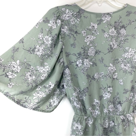 Three Mixed Floral Top Bundle Lot of Dressy Tops Blouses Statement Top SZ S M - Picture 4 of 14